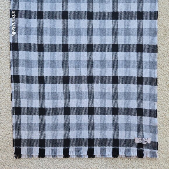 NWOT Foxford Cashwool Extra Fine Merino Wool Grey Black Plaid Ireland - Picture 2 of 9